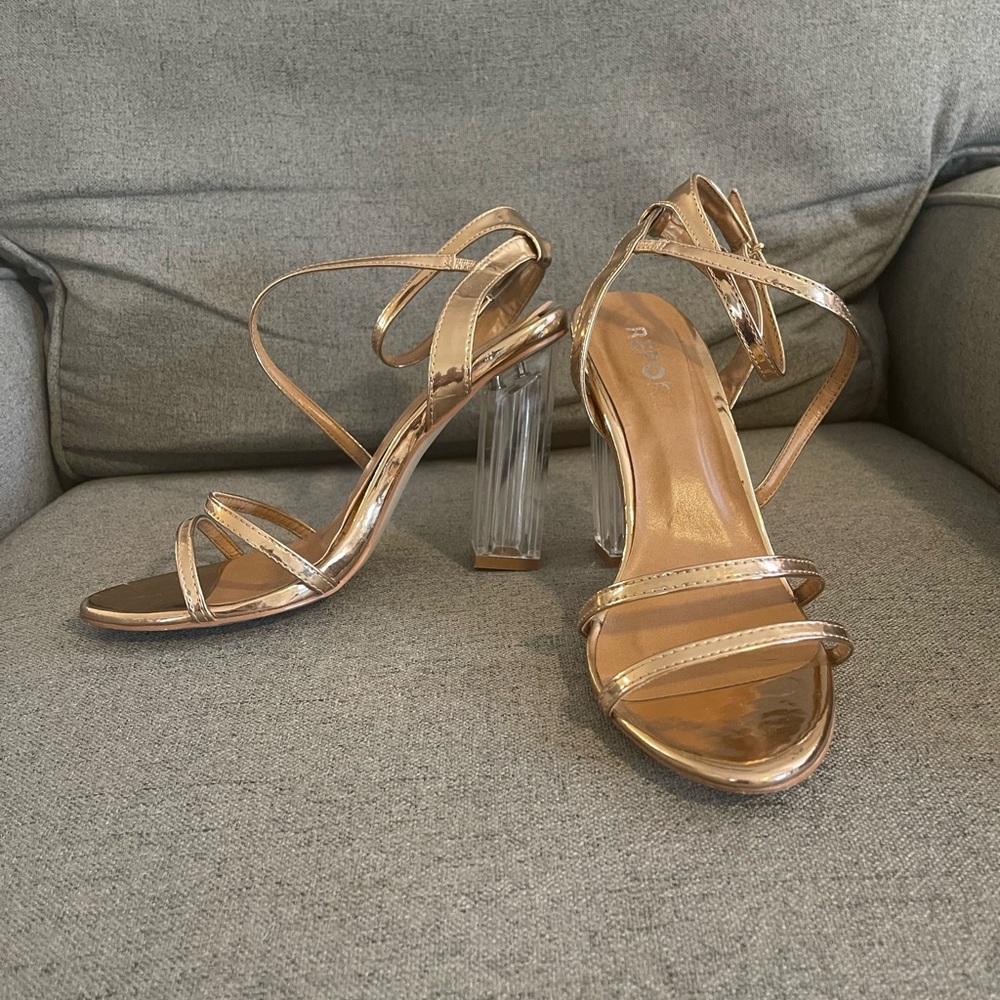 Metallic, rose gold heels